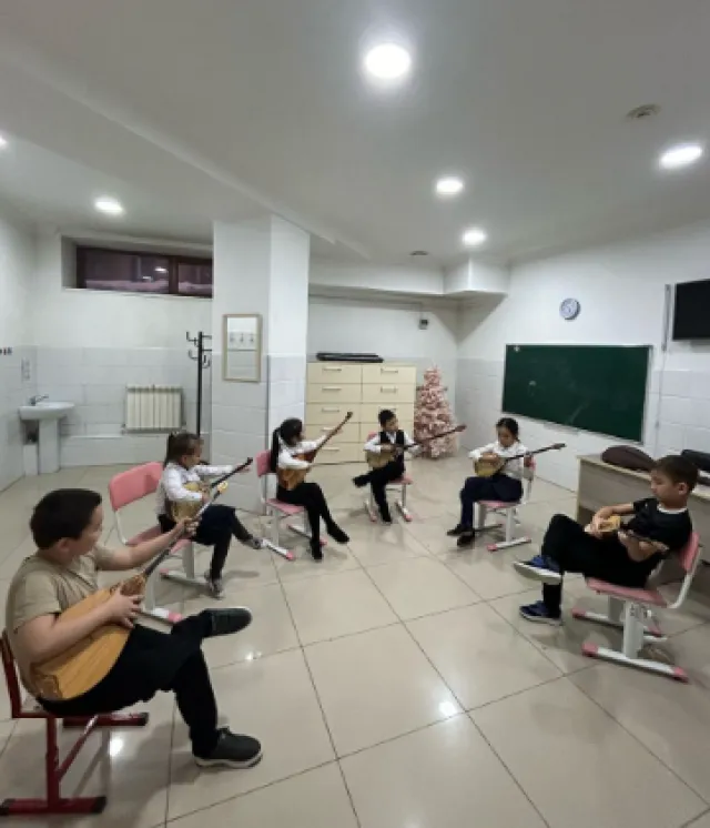 Azmar Premium Мектебі ​Частная начальная школа