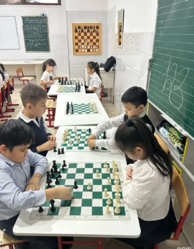 Azmar Premium Мектебі ​Частная начальная школа