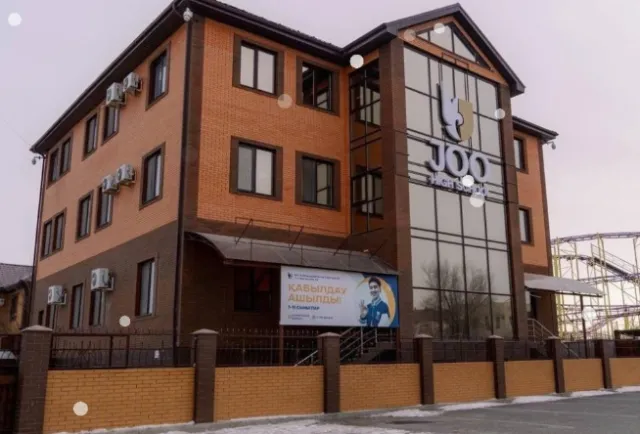 JOO High School Атырау фото