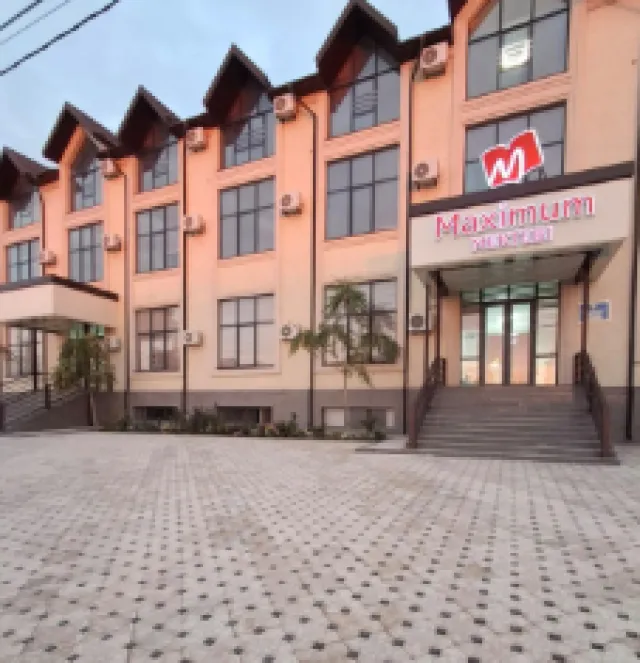 Maximum school фото