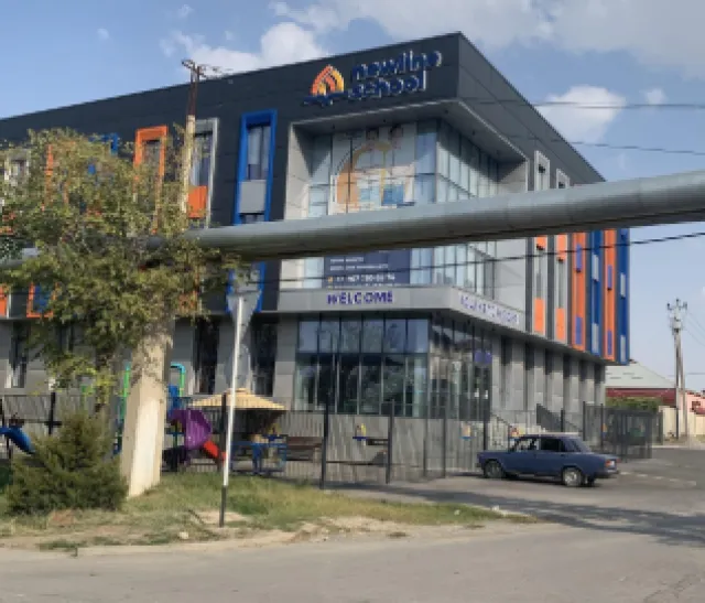 Newline School фото