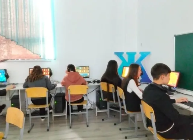 Бүркітәлі фото