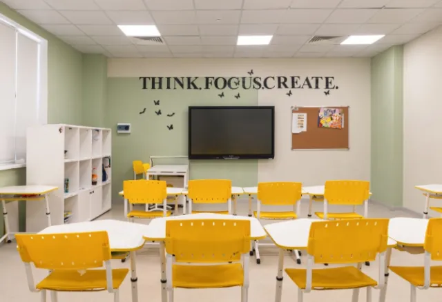  Alan International School