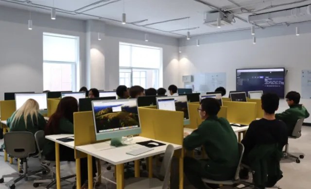 Quantum TECH School